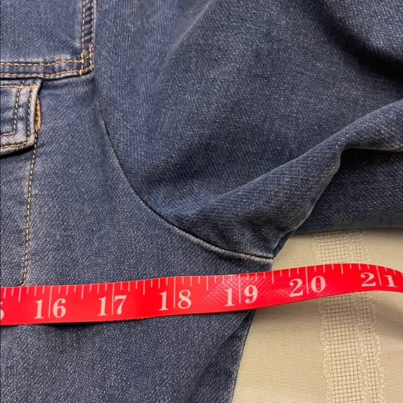 New York & Company Dark Blue Jean Jacket size M - Picture 4 of 7